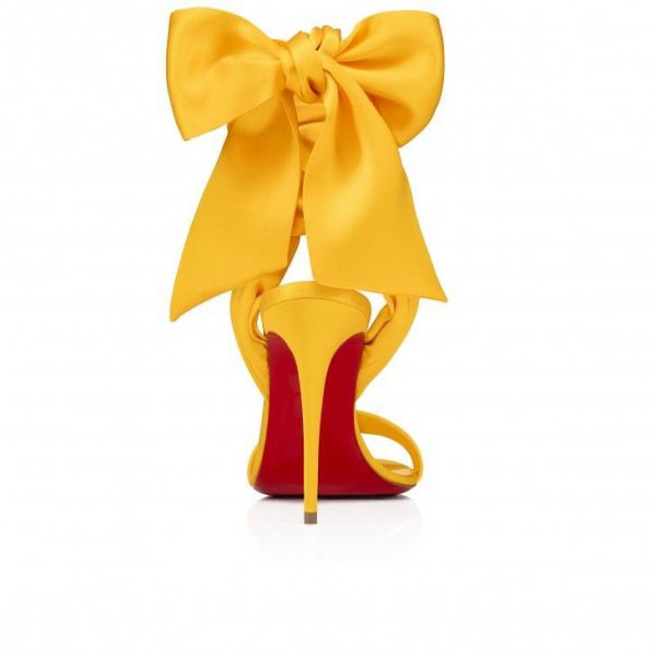 Sandales Christian Louboutin Sandale Du Désert 100 mm à brides en crêpe satiné pollen – Image 3