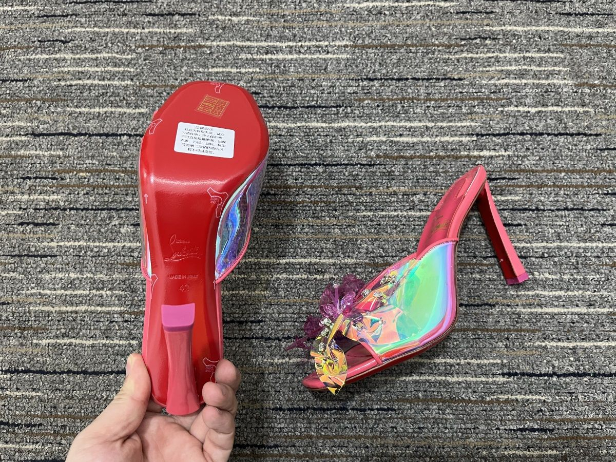 Christian Louboutin Sandales mules en cuir iridescent 100 mm TPU rose – Image 3