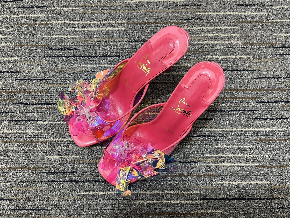 Christian Louboutin Sandales mules en cuir iridescent 100 mm TPU rose – Image 4