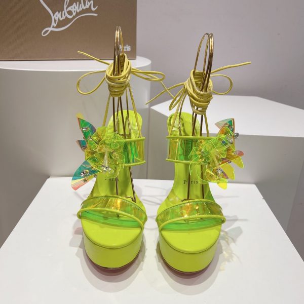 Christian Louboutin Alyah sandales à plateforme 150 mm PVC iridescent jaune fluo – Image 4