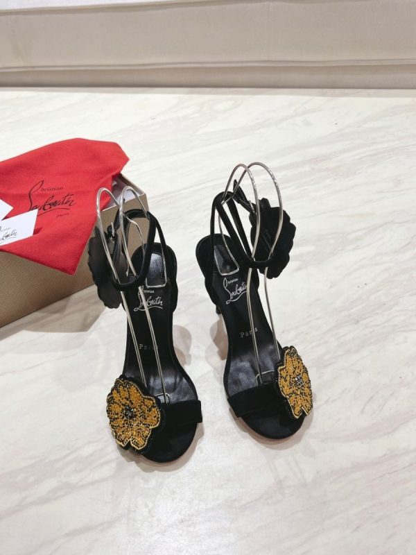Christian Louboutin X Shun Sudo Bouton Fleur Strass Loubi Queen Sandales 110mm – Image 3