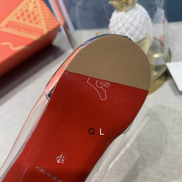 Christian Louboutin Collaclou Spike Clear Ballerines en PVC et Cuir Métallisé Argent – Image 4