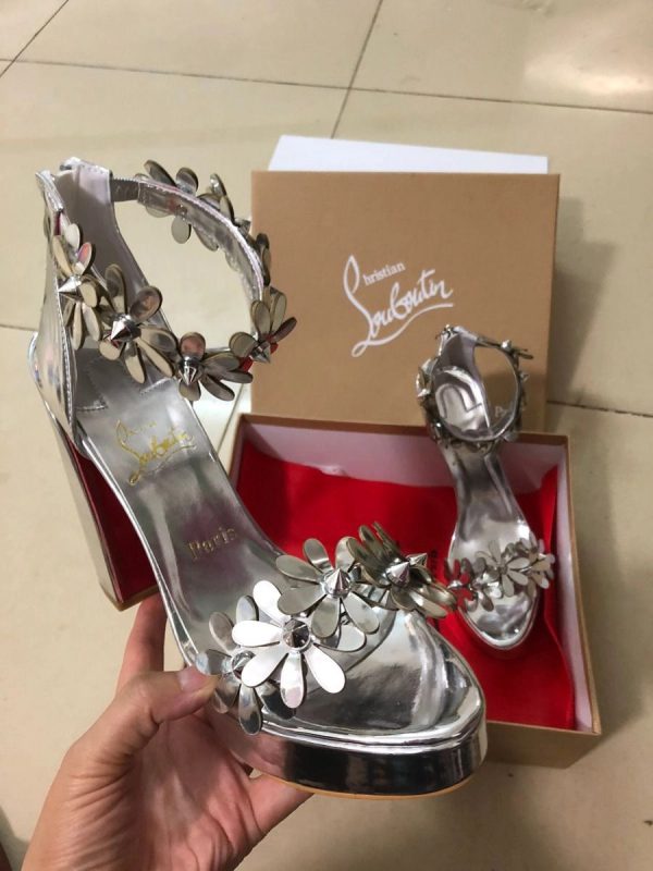 Christian Louboutin Daisy Spikes Alta Escarpins 130mm Cuir Métallique Argent – Image 2