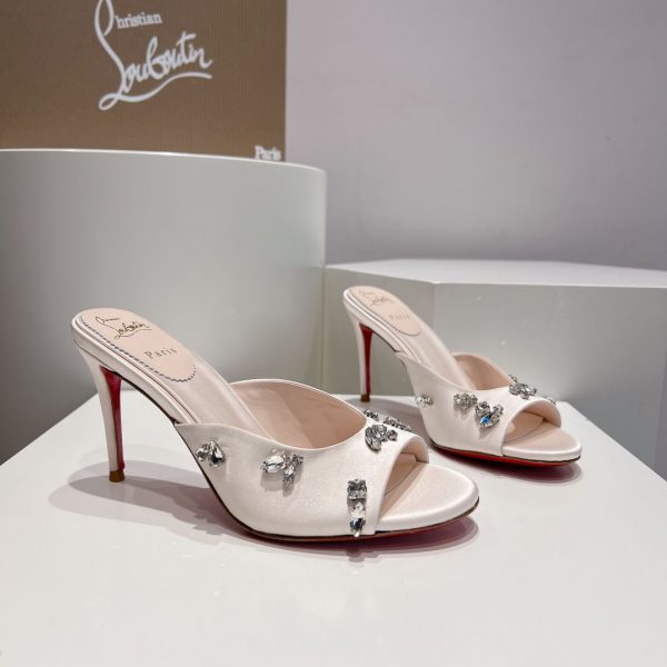 Christian Louboutin Degraqueen 85 Mm Mules Sandales Crêpe Satin Leche