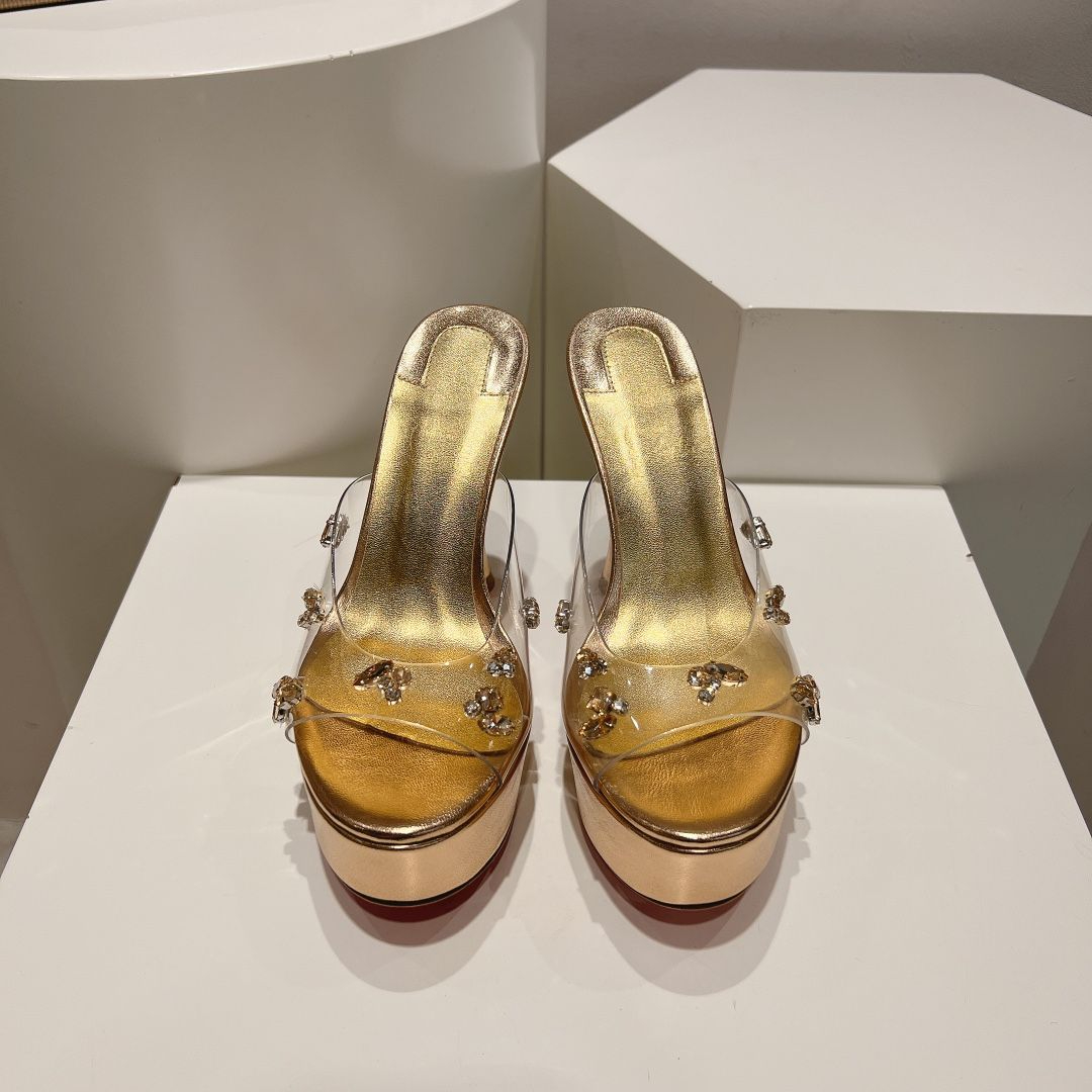 Christian Louboutin Degraqueen Alta sandales à plateforme 130 mm cuir PVC or – Image 2