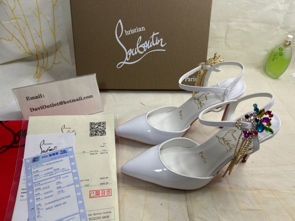Christian Louboutin Goldina Rain 100mm Escarpins Boucle en Cristal Cuir Verni Blanc – Image 4
