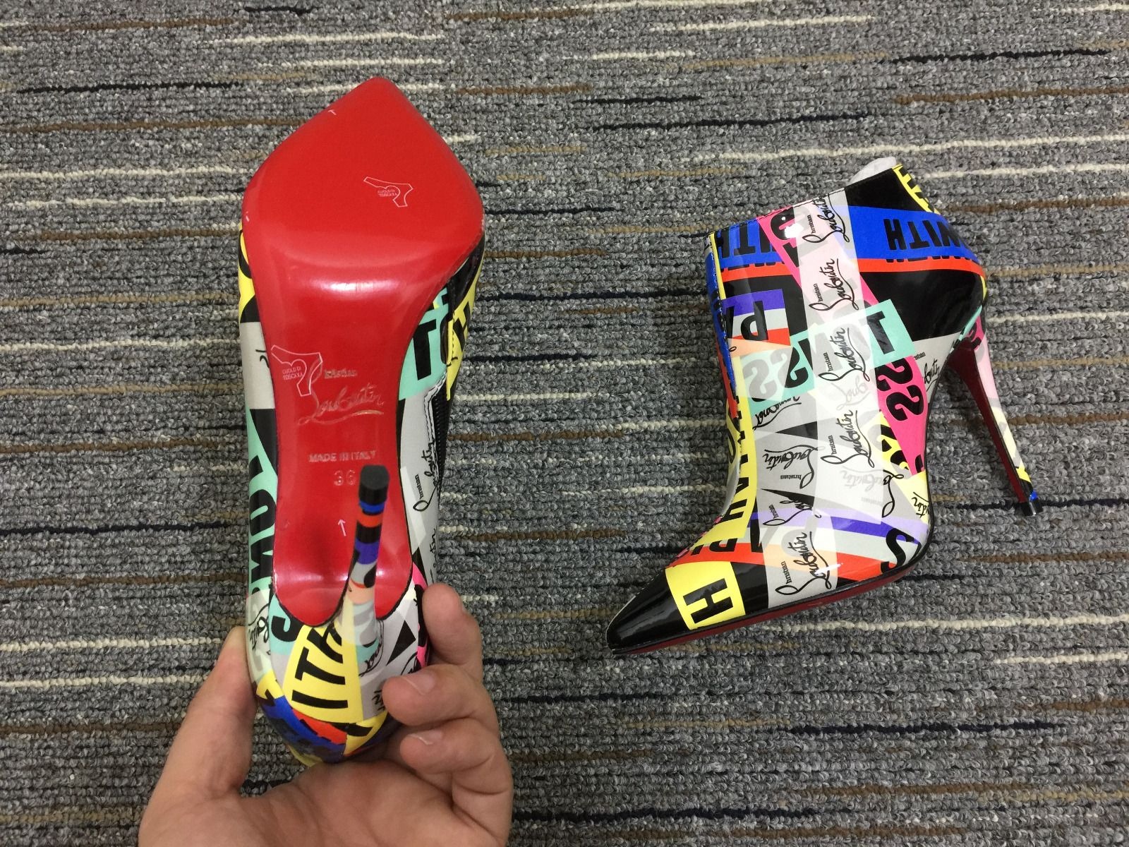 Christian Louboutin Gorgona Bottines 100 mm Cuir Verni Loubiballage – Image 3