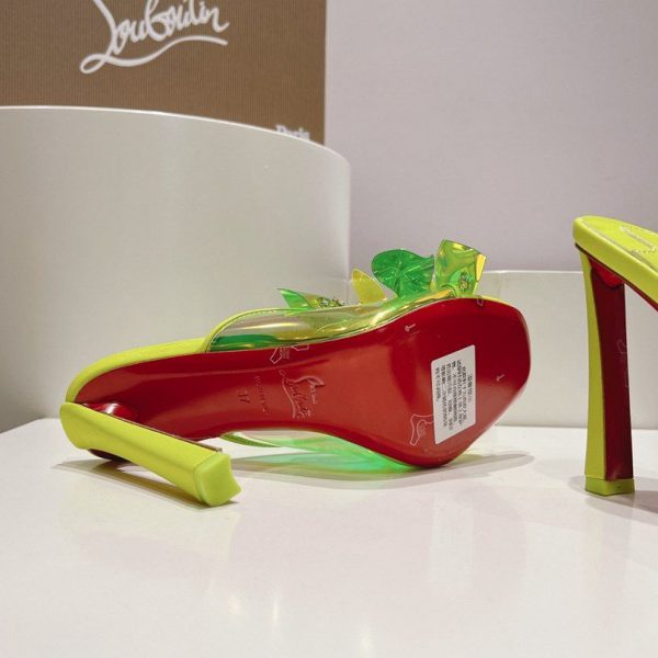 Christian Louboutin Sandales mules en cuir iridescent 100 mm TPU jaune fluo – Image 3