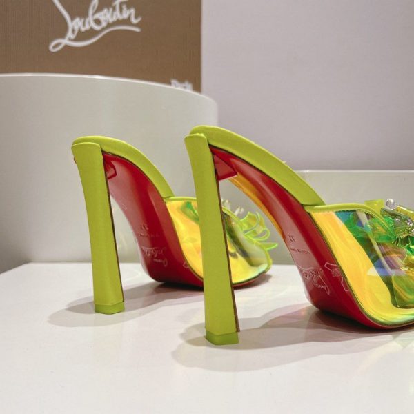 Christian Louboutin Sandales mules en cuir iridescent 100 mm TPU jaune fluo – Image 4