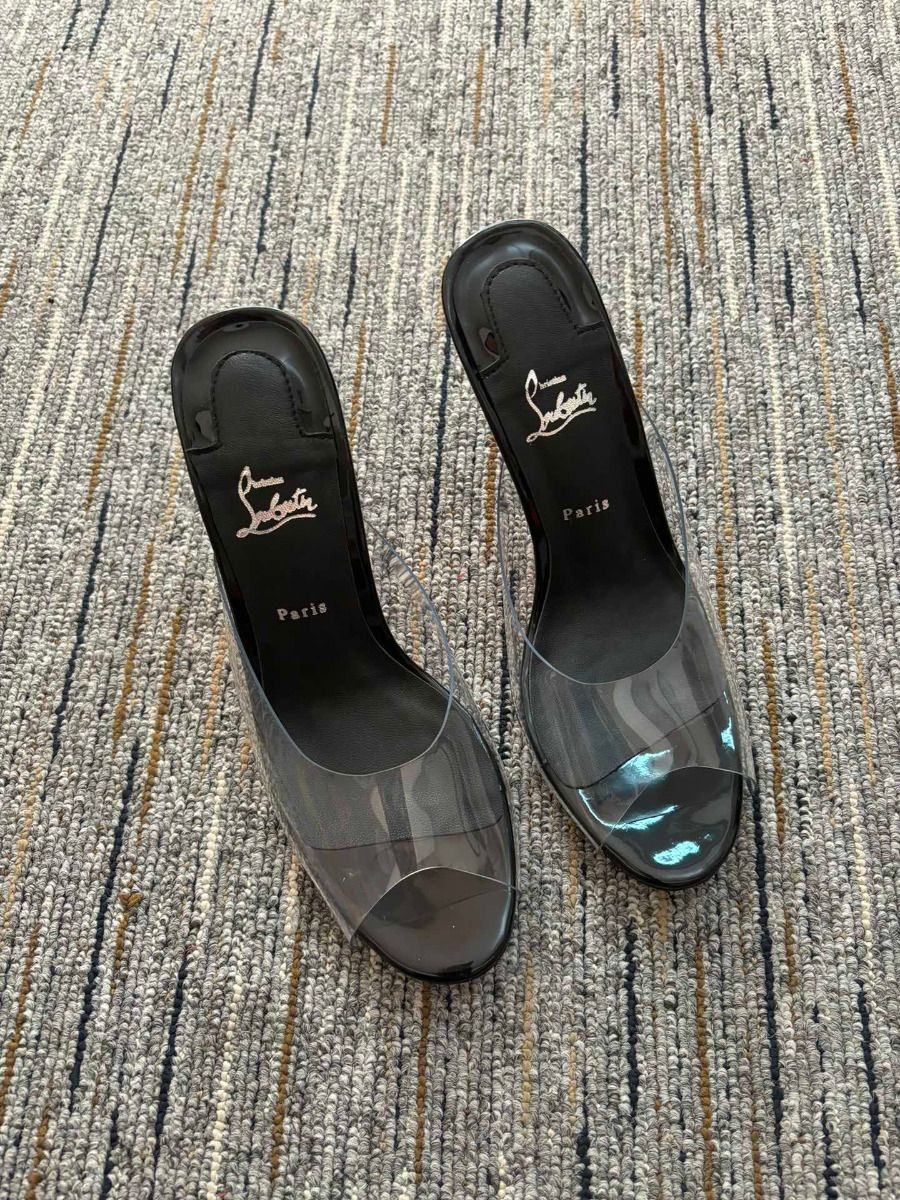 Christian Louboutin Mules Just Arch 100 mm en cuir verni et PVC noir – Image 3