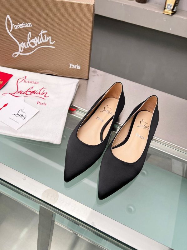 Christian Louboutin Kate Ballerines en Satin Crêpe Noir – Image 4