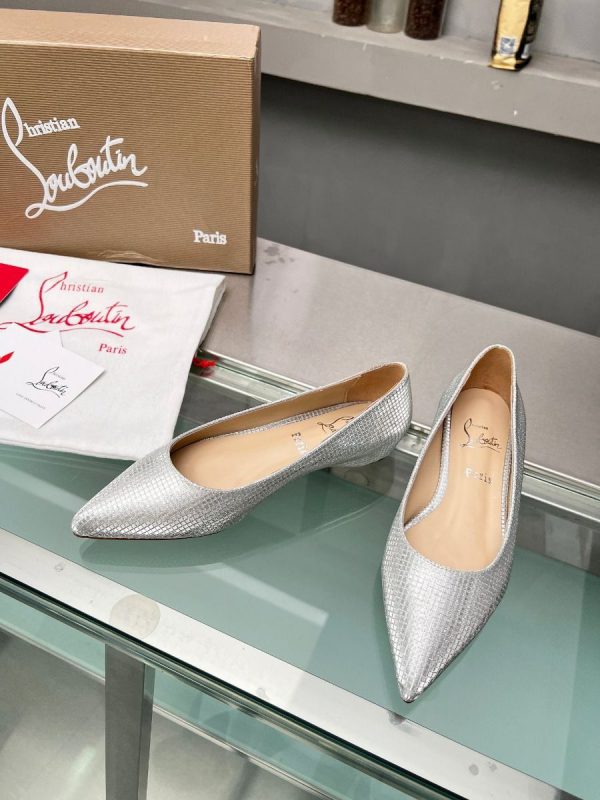 Christian Louboutin Kate Ballerines en Tissu à Paillettes Argent – Image 2
