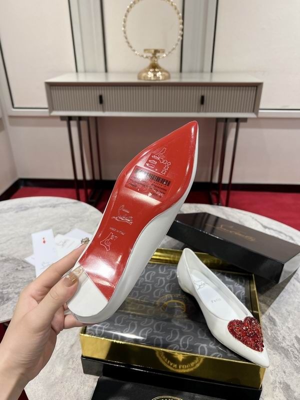 Christian Louboutin KATE LOVE Ballerines plates avec cœur en strass cristal cuir nappa blanc – Image 4