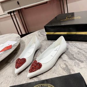Christian Louboutin KATE LOVE Ballerines plates avec cœur en strass cristal cuir nappa blanc