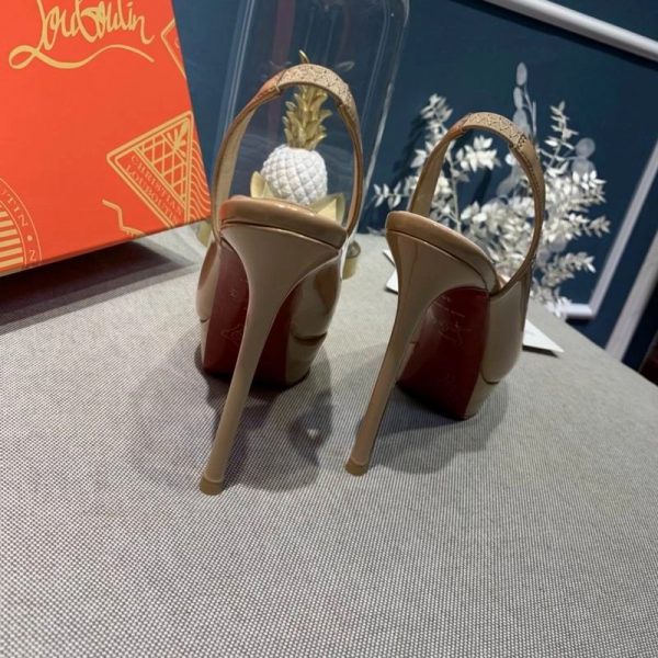 Christian Louboutin Lady Peep Toe 150 mm escarpins slingback en cuir verni nude – Image 4