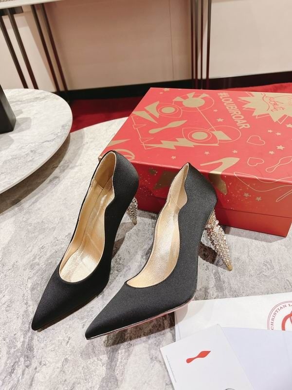 Christian Louboutin Lipstrass escarpins ornés de cristaux 100 mm en tissu crêpe noir