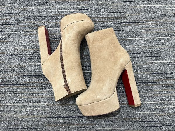 Christian Louboutin Loo Booty 130 mm Bottines Basses Veau Velours Sable – Image 3