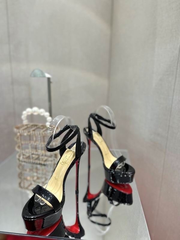Christian Louboutin Loubi Queen Alta 150 Mm Sandales en Cuir Verni Noir – Image 4