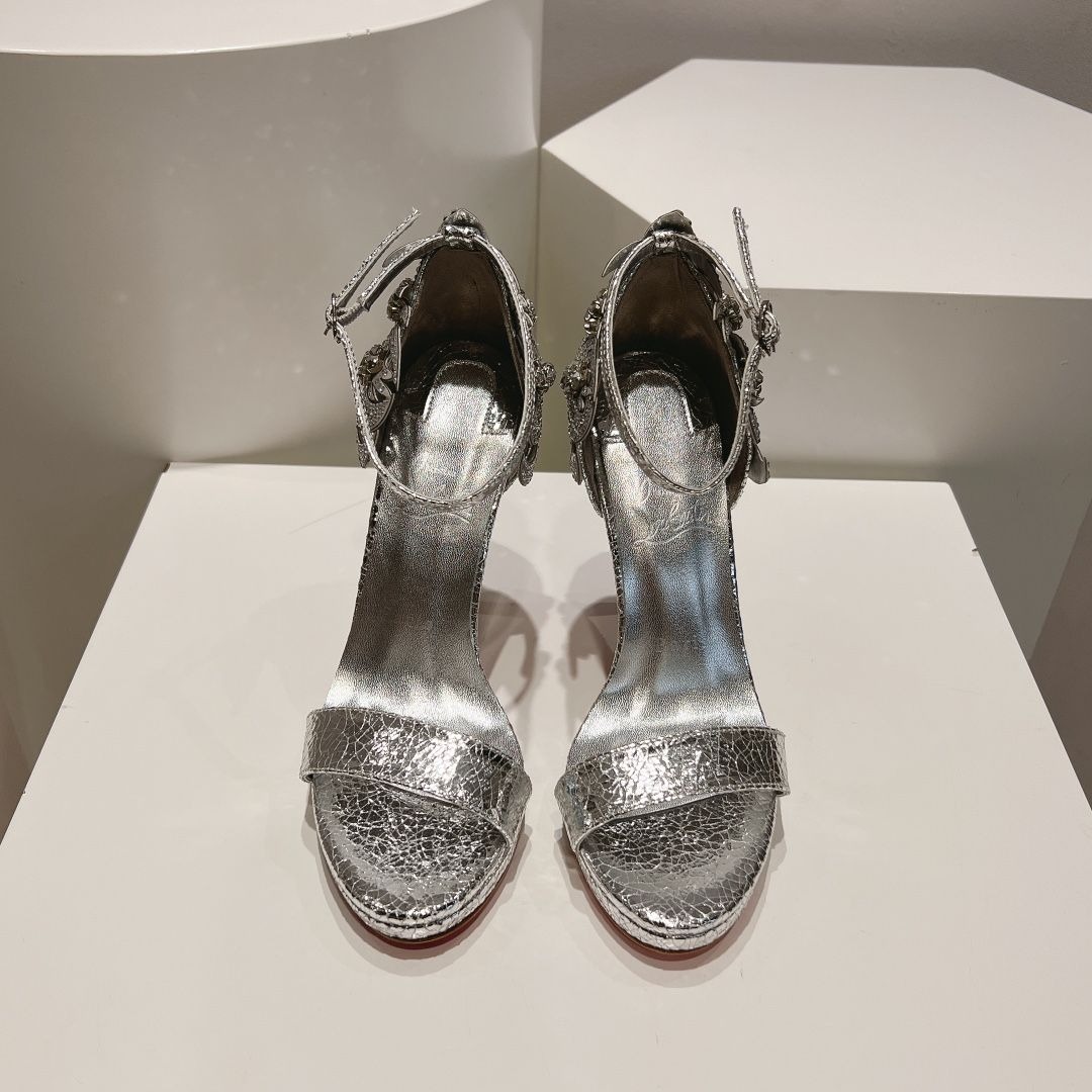 Christian Louboutin Loubi Vega Sandales 120mm Cristaux Cuir Vernis Argent – Image 3