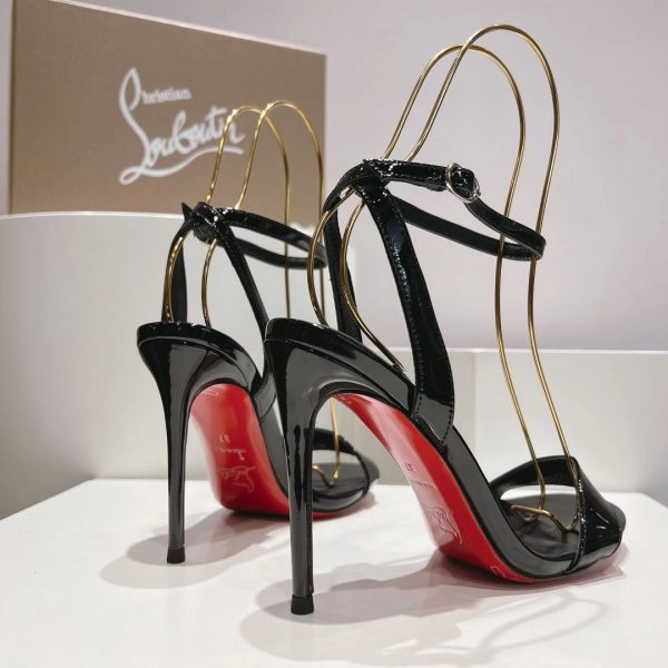 Christian Louboutin Loubigirl 100 mm Sandales en Cuir Verni Noir – Image 4