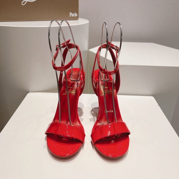 Christian Louboutin Loubigirl 100 mm Sandales en Cuir Verni Rouge – Image 3