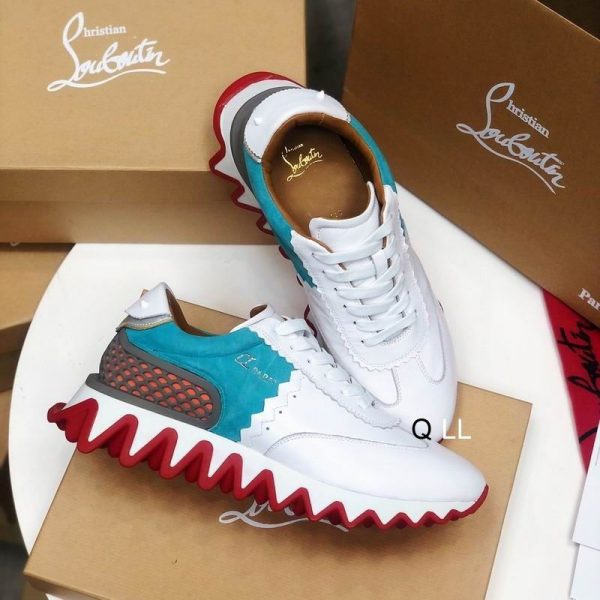 Christian Louboutin Baskets Femme Loubishark Cuir suédé et cuir Blanc Bleu
