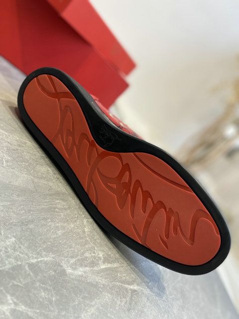 Christian Louboutin Baskets Hautes Louis Flat Degraloubi Cuir verni Noir Rouge – Image 4
