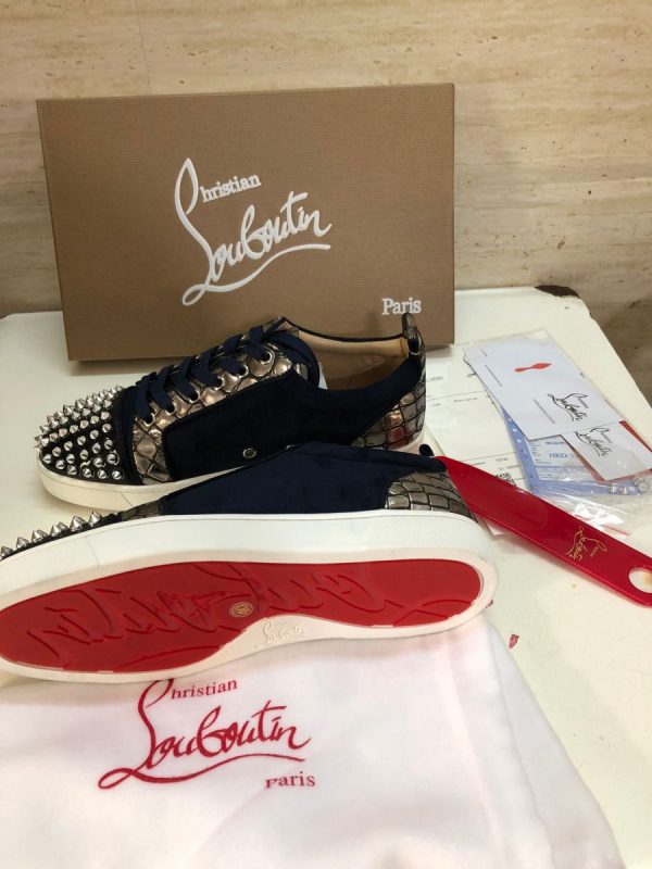 Christian Louboutin Baskets Femme Louis Junior Spike Basses Cuir et Veau velours Noir – Image 2