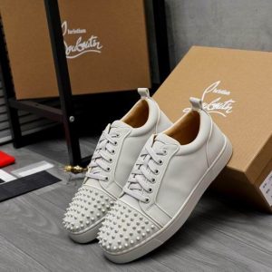 Christian Louboutin Baskets Louis Junior Spikes Cuir de veau Blanc