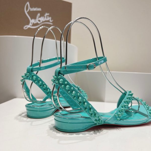 Christian Louboutin Mafaldina Sandales Plates Cuir Vernis Bleu – Image 2