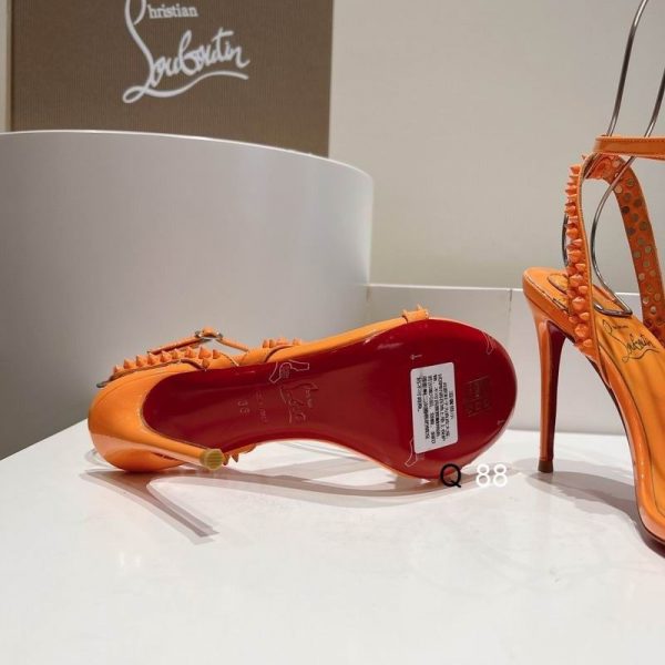 Christian Louboutin Mafaldina Spikes Sandales 100mm Cuir Verni Orange – Image 5