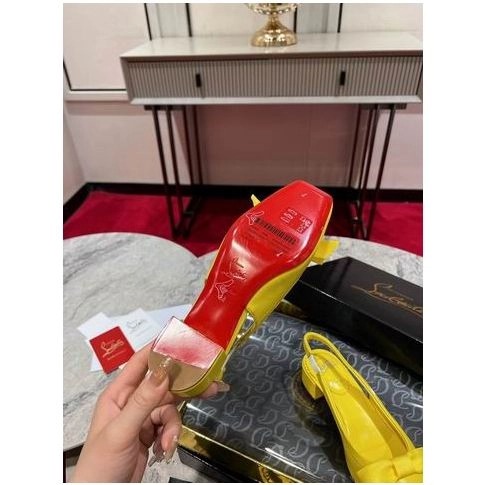 Christian Louboutin Mamaflirt Sling Ballerines 30mm en Cuir Nappa Jaune – Image 3