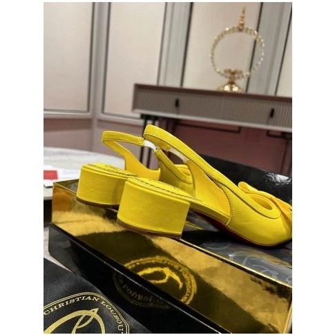 Christian Louboutin Mamaflirt Sling Ballerines 30mm en Cuir Nappa Jaune – Image 4