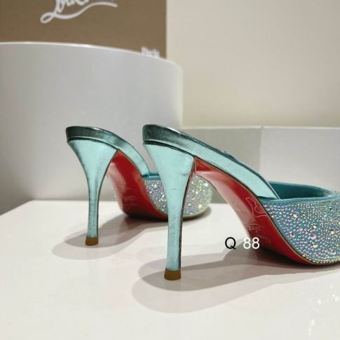 Christian Louboutin Me Dolly Strass Escarpins 100 mm Daim Ornés de Strass Bermudes – Image 2