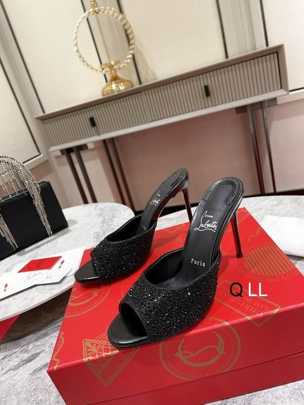 Christian Louboutin Me Dolly Strass Escarpins 100 mm Daim Ornés de Strass Noir