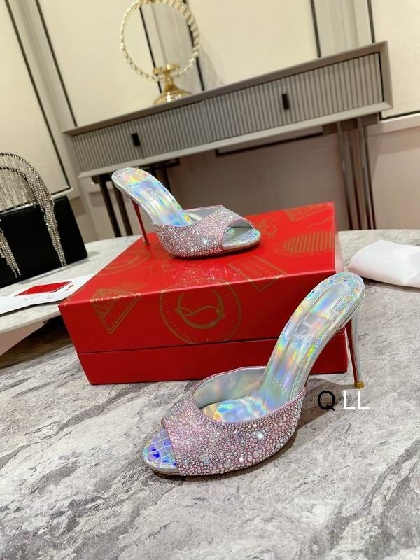 Christian Louboutin Me Dolly Strass Escarpins 100 mm Daim Ornés de Strass Rose