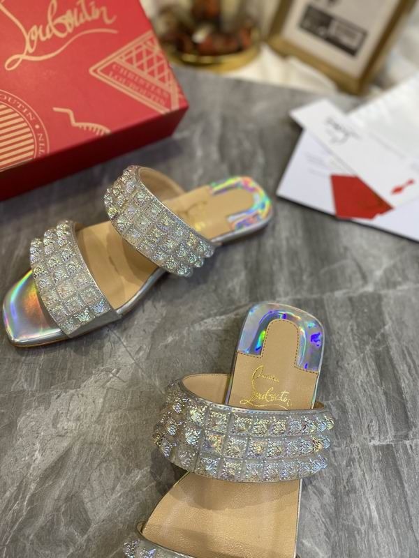 Christian Louboutin Myriadiam Sandales Plates à Bride Liège Métallique Argent – Image 3