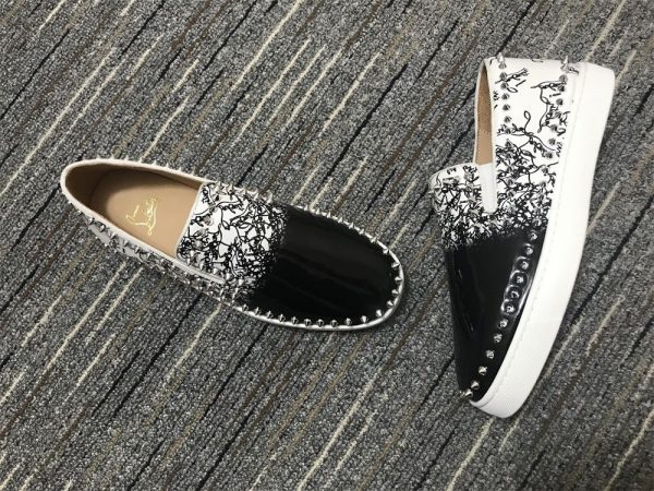 Christian Louboutin Baskets Femme Pik Boat Spikes Slip-on Cuir verni Noir Blanc – Image 4
