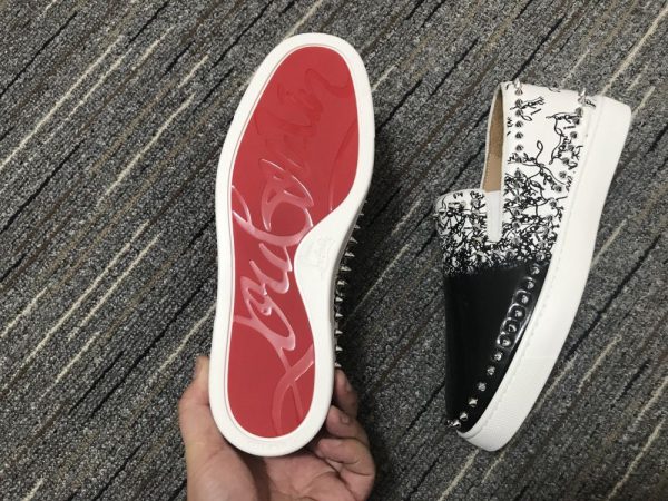 Christian Louboutin Baskets Femme Pik Boat Spikes Slip-on Cuir verni Noir Blanc – Image 5
