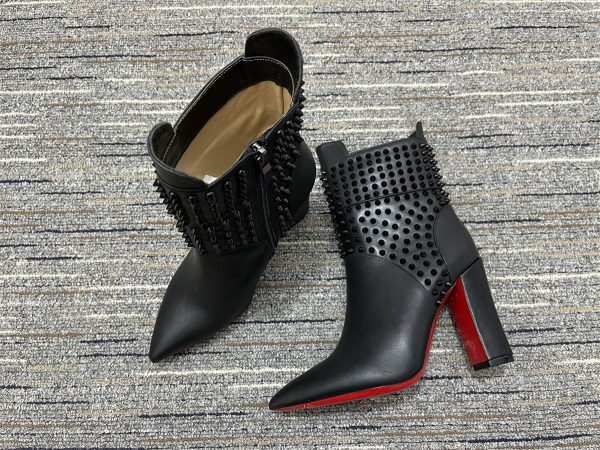 Christian Louboutin Praguoise Bottines Cloutées 100 mm Cuir Veau Noir – Image 3