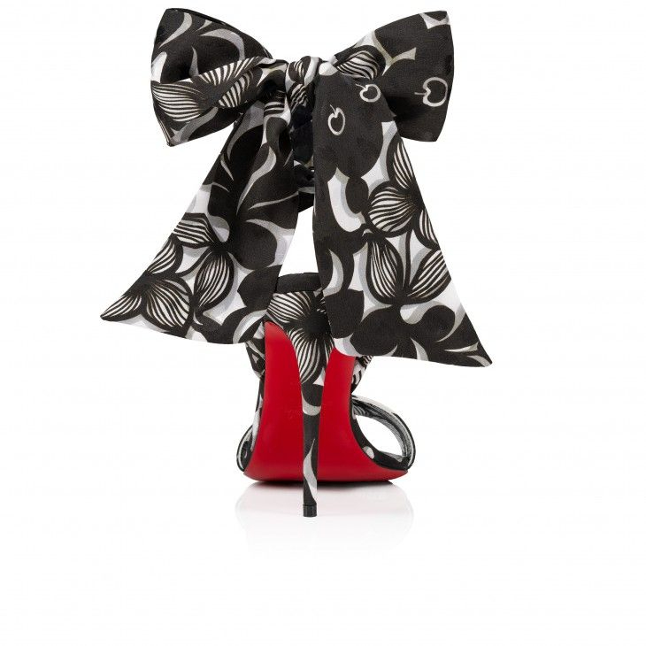 Sandales Christian Louboutin Sandale Du Désert 100 mm à brides en crêpe satiné imprimé Pétunia noir – Image 3