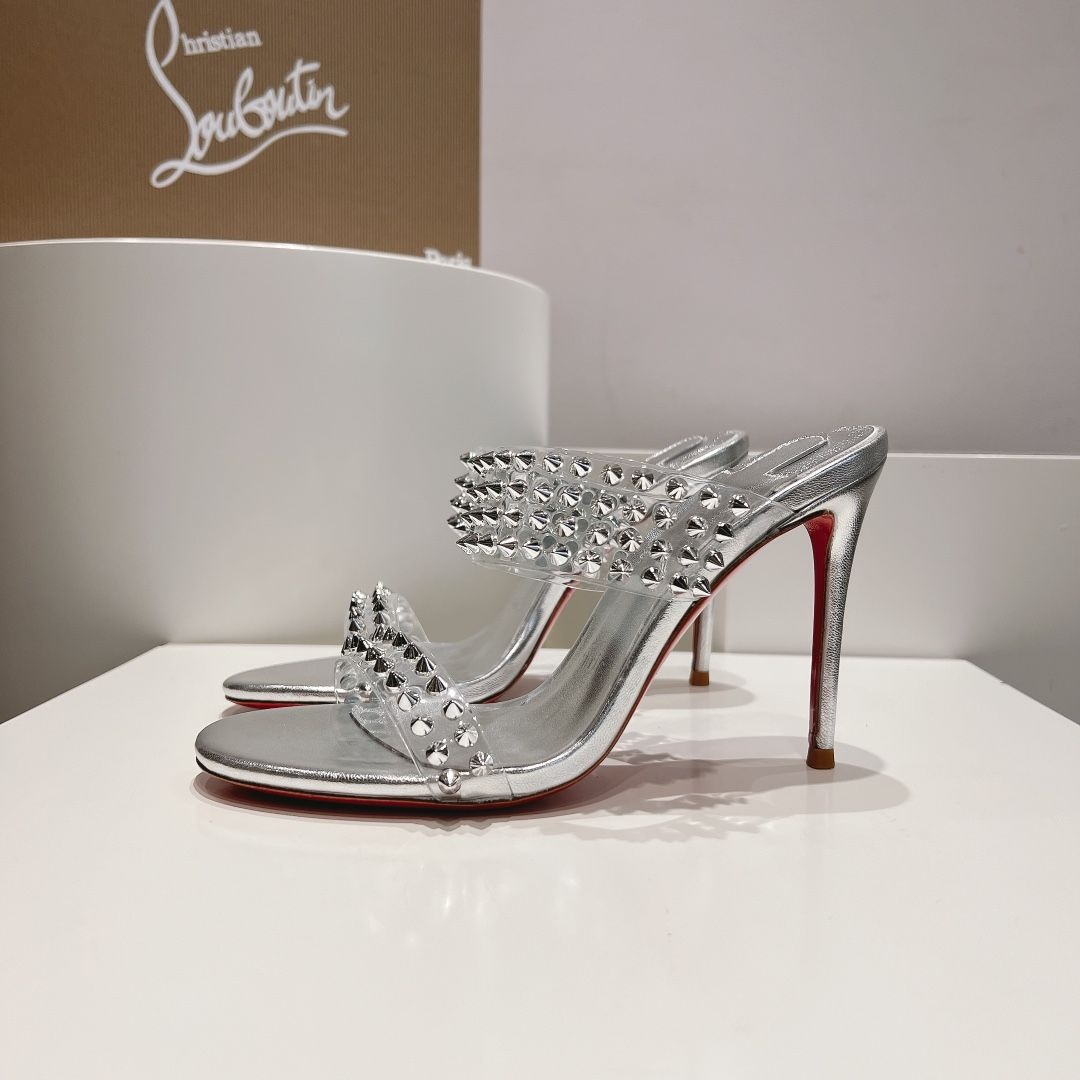 Christian Louboutin Spike Only 105mm PVC et Sandales en Cuir Argenté – Image 2