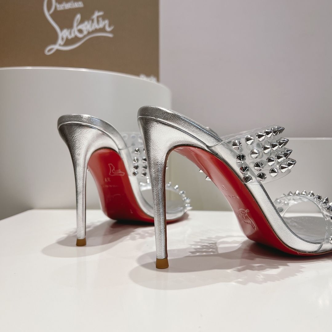 Christian Louboutin Spike Only 105mm PVC et Sandales en Cuir Argenté – Image 4