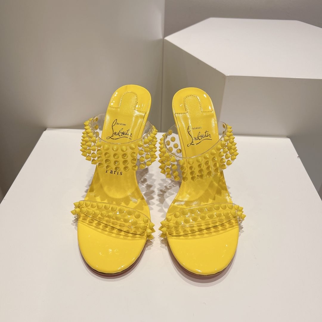 Christian Louboutin Spike Only 105mm PVC et Sandales en Cuir Verni Jaune – Image 3