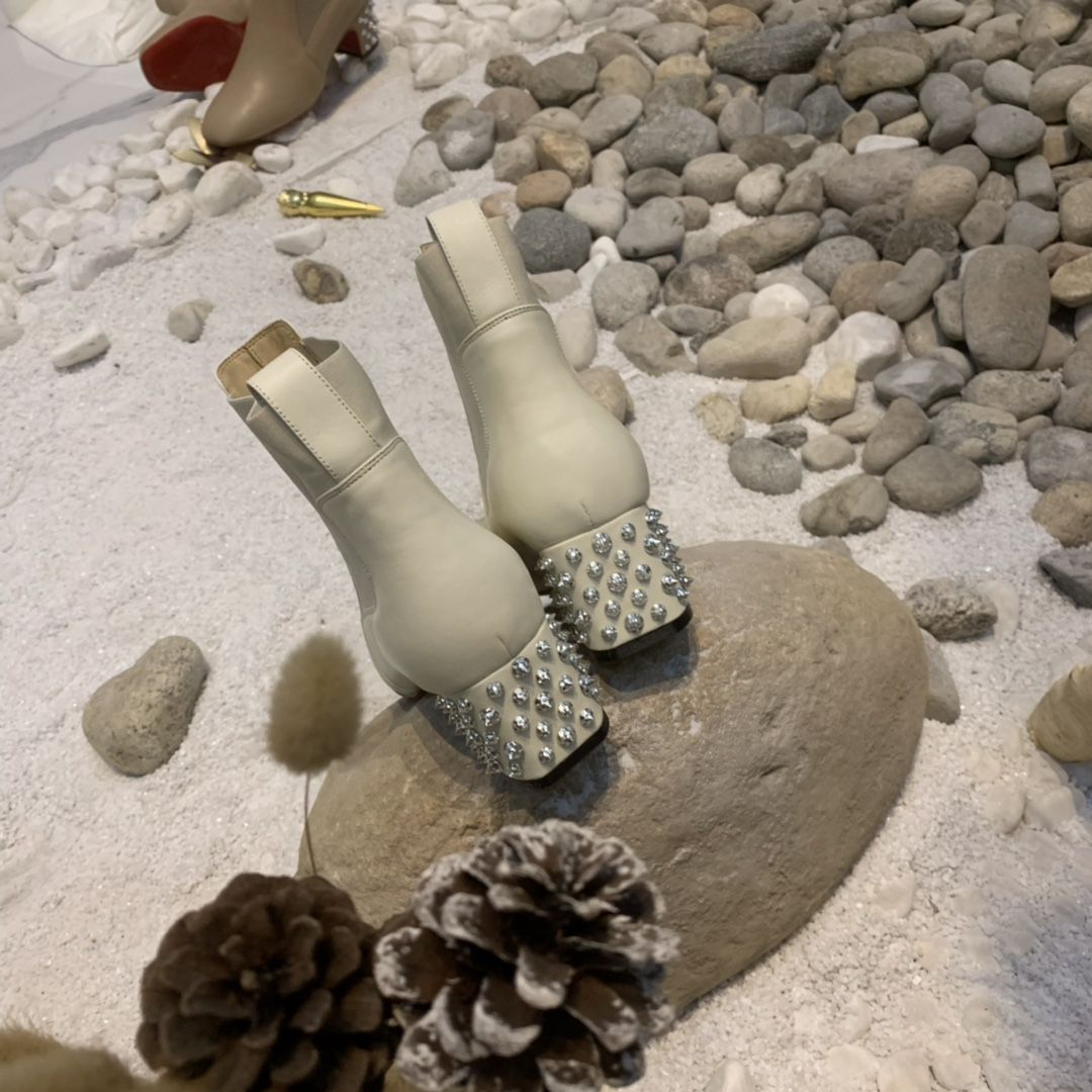 Christian Louboutin Spiked Study Bottines Stretch 55mm Cuir de Veau Blanc – Image 5