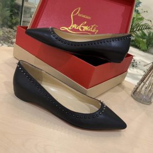 Christian Louboutin Anjalina Ballerines Cloutées en Cuir de Veau Noir