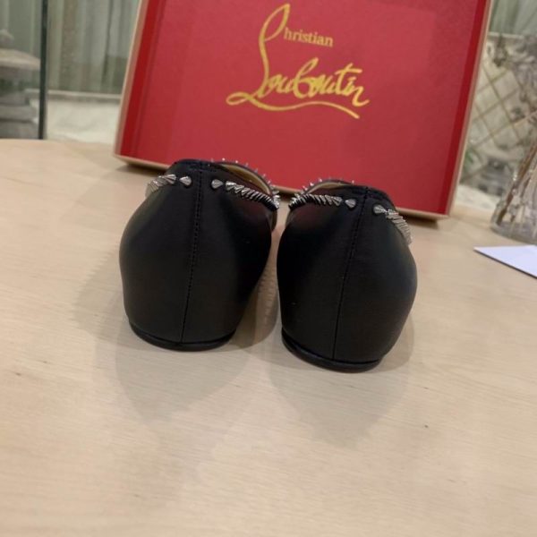 Christian Louboutin Anjalina Ballerines Cloutées en Cuir de Veau Noir – Image 3