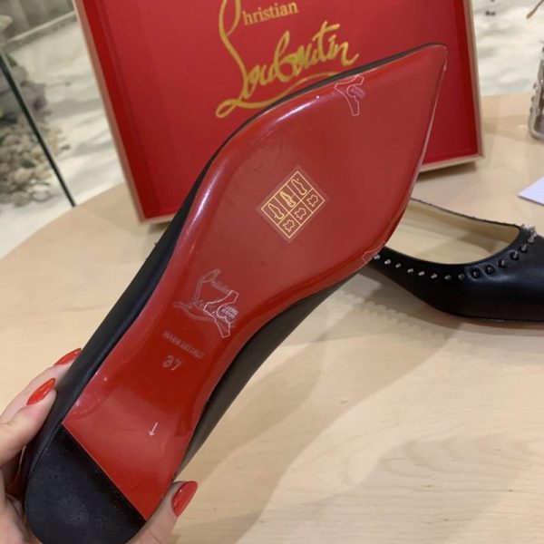 Christian Louboutin Anjalina Ballerines Cloutées en Cuir de Veau Noir – Image 4