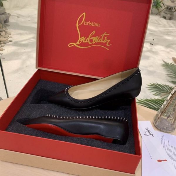 Christian Louboutin Anjalina Ballerines Cloutées en Cuir de Veau Noir – Image 5