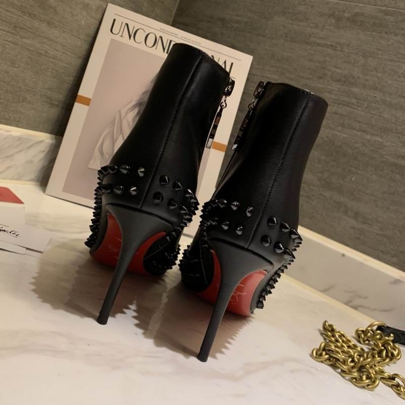 Christian Louboutin Willetta Bottines 100mm Cuir de Veau avec Clous Noir – Image 2